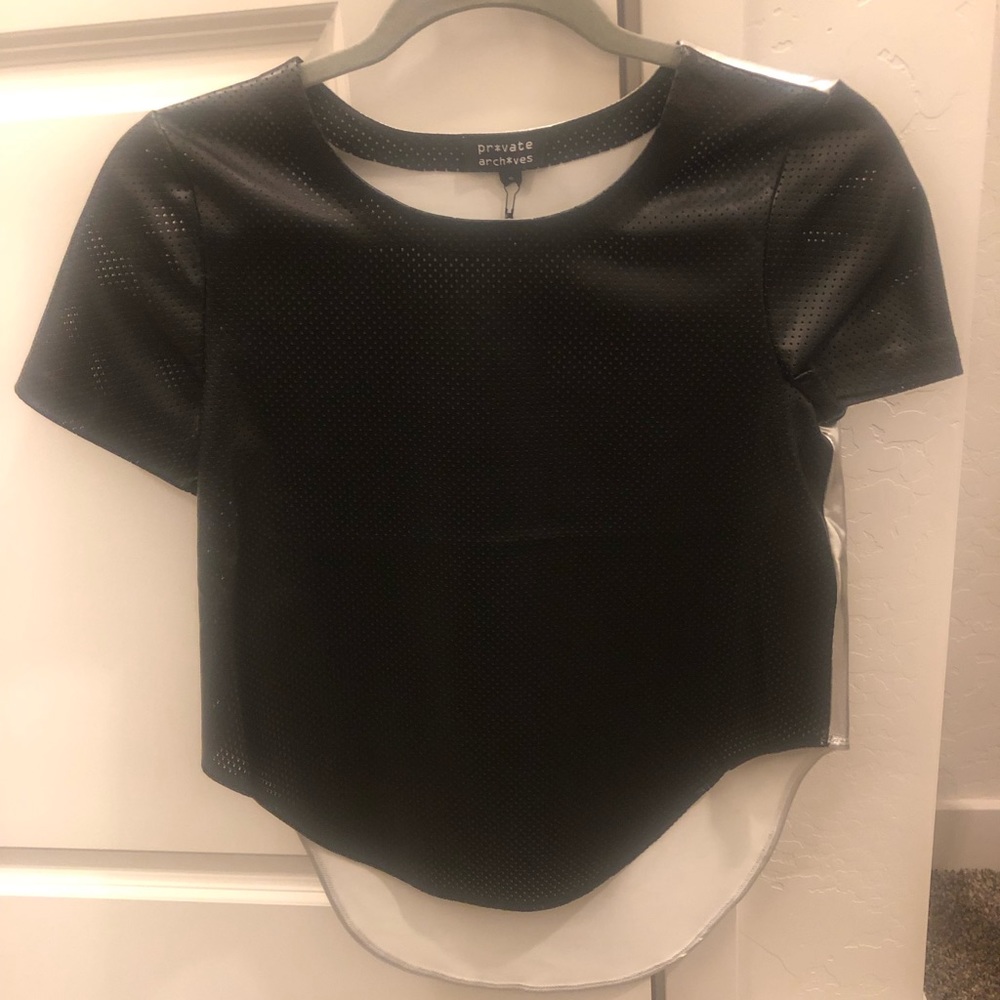 Crop top